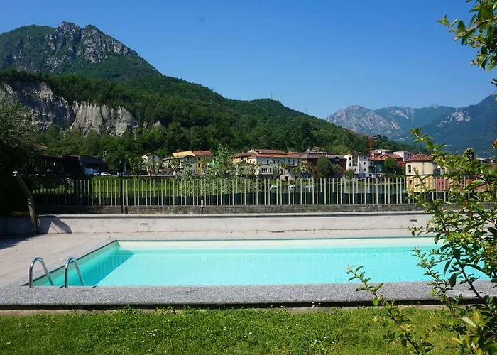 Casa Isola Viscontea アパート *