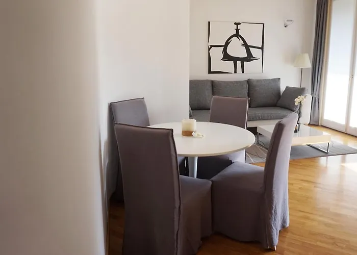 Casa Isola Viscontea * レッコ
